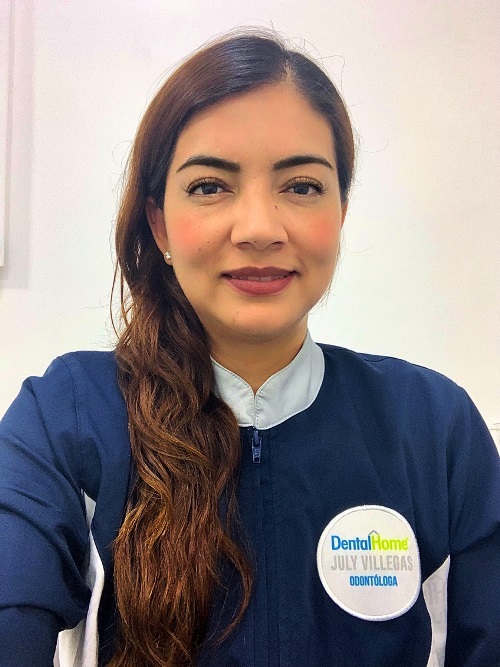 best-dentists-in-medellin-dr-July-villegas