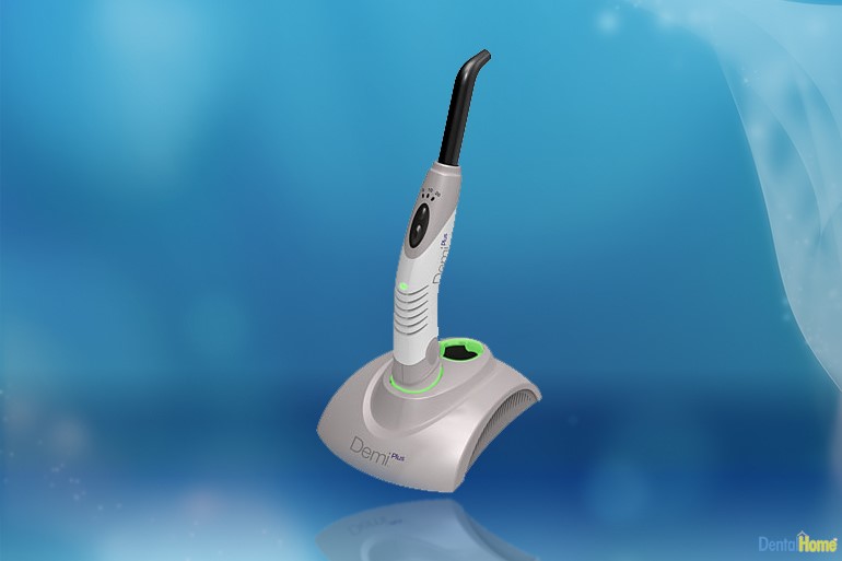 Demi-Kerr Curing Lamp