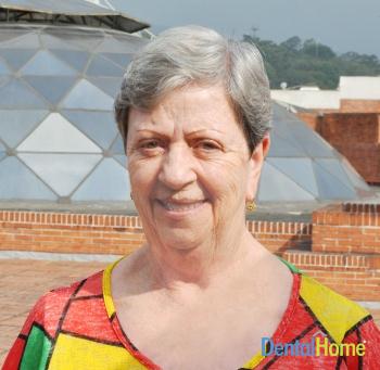 testimonio de robert barrios sobre lentes de contacto dental en medellin, colombia